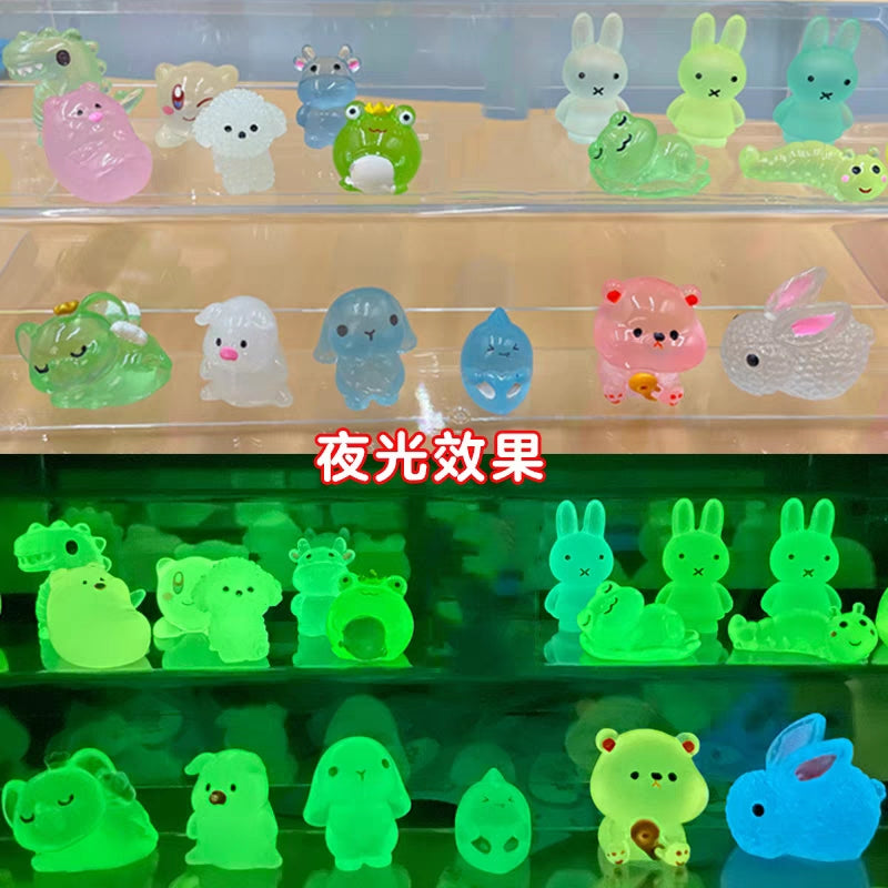 10 Pcs Mini Resin Animals Luminous Tiny Animals Miniature Duck Glow in The Dark for DIY Garden Dollhouse Animals Accessories Aquarium Party Decor